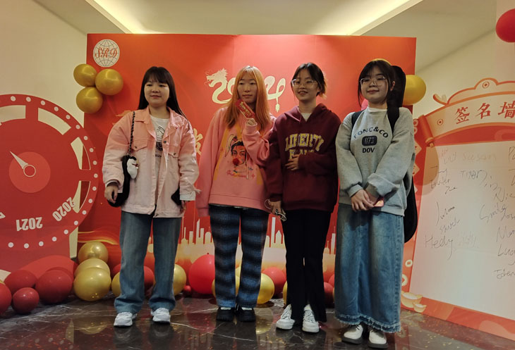 我們團隊(圖8)